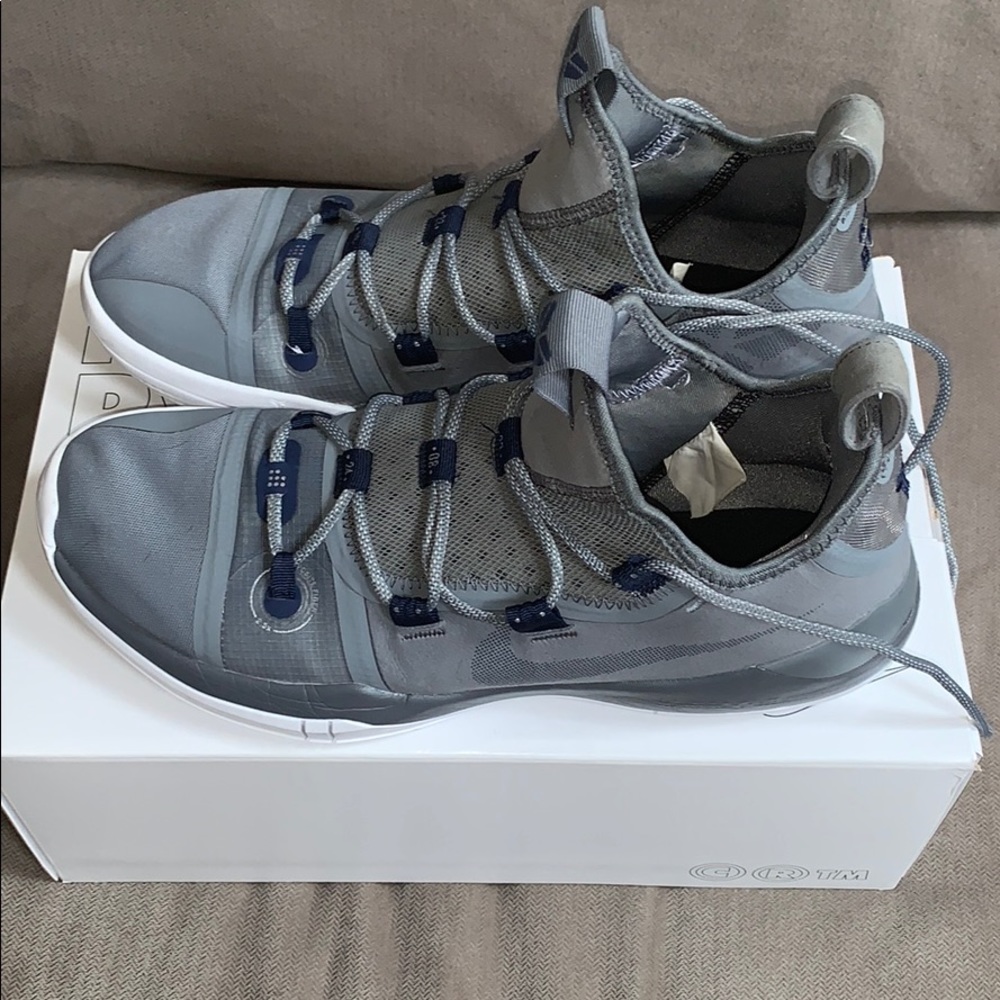 KOBE BASKETBALL SHOES